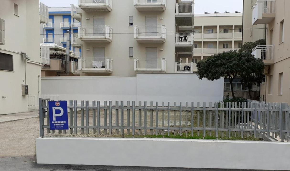 Hotel Gran San Bernardo Riccione Exterior foto
